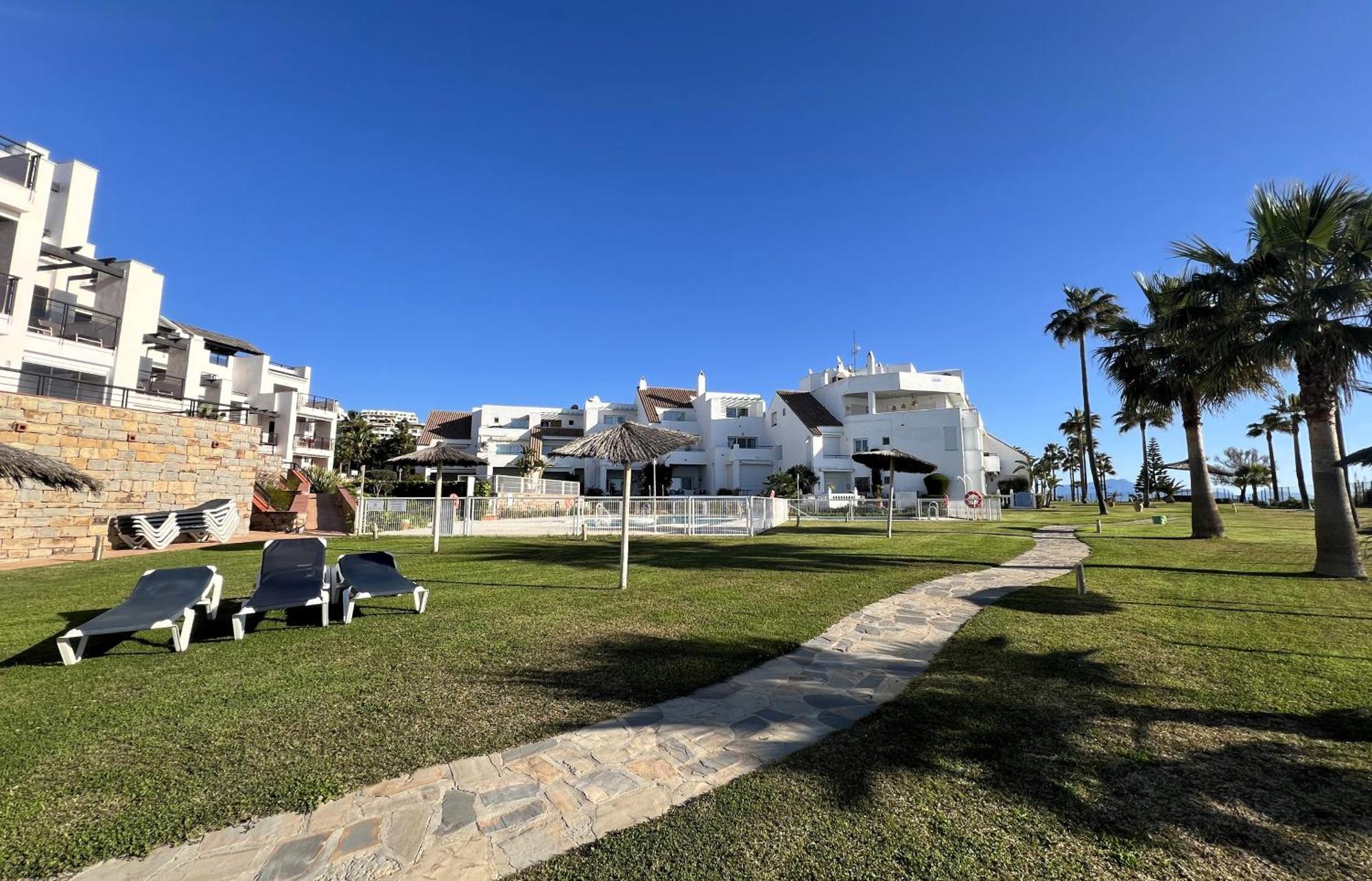 Sunrise Beach Front - Casares Del Mar Dış mekan fotoğraf