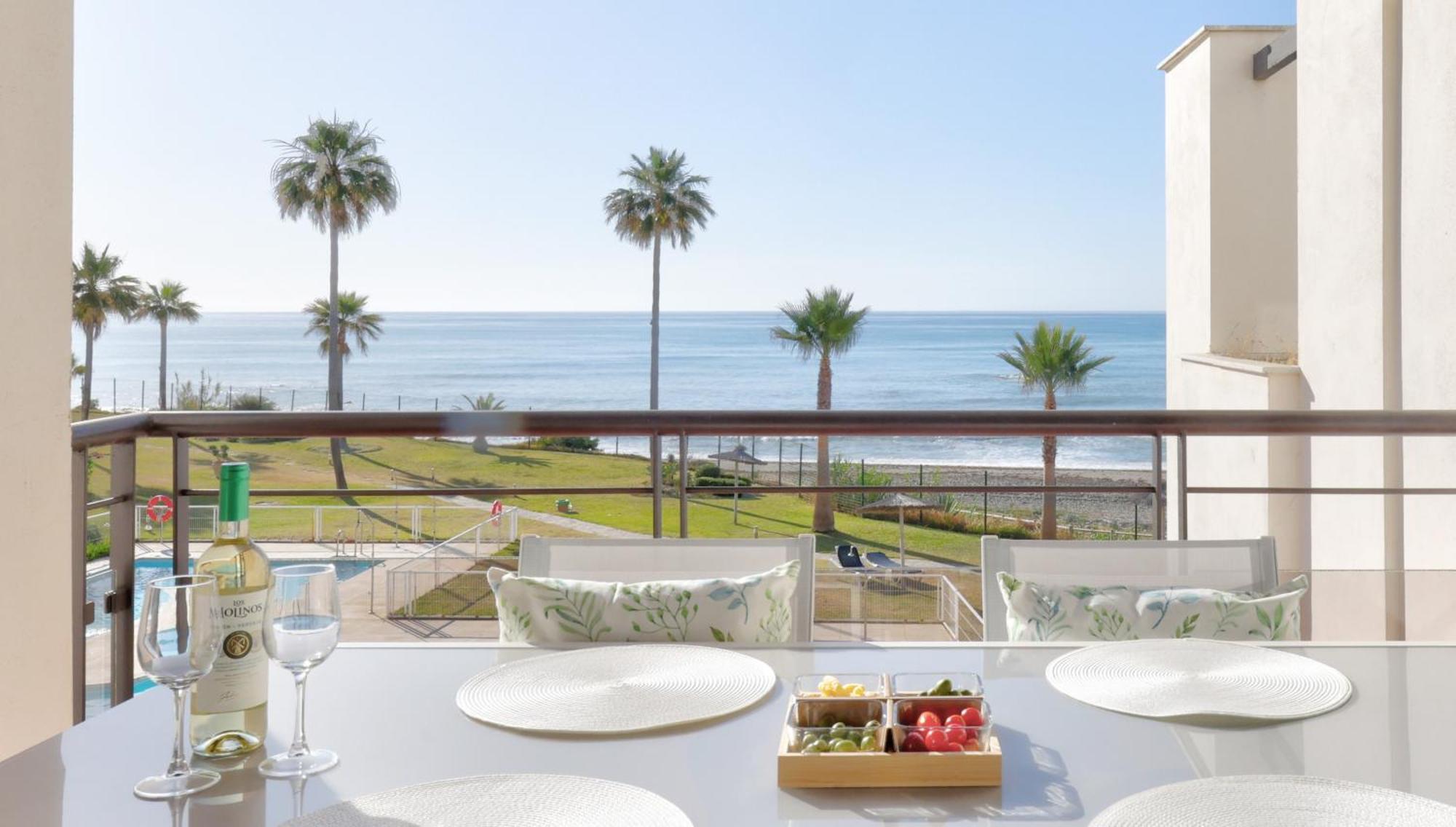 Sunrise Beach Front - Casares Del Mar Dış mekan fotoğraf