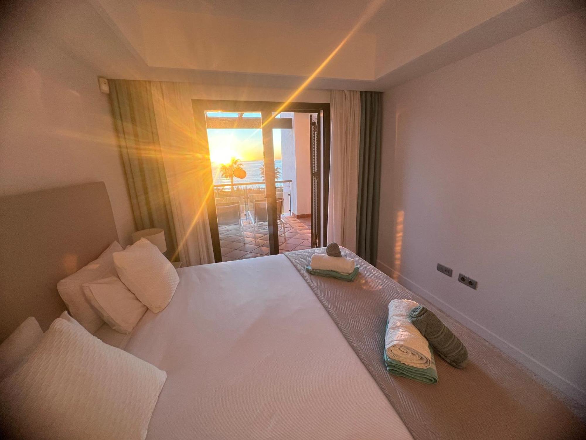 Sunrise Beach Front - Casares Del Mar Dış mekan fotoğraf